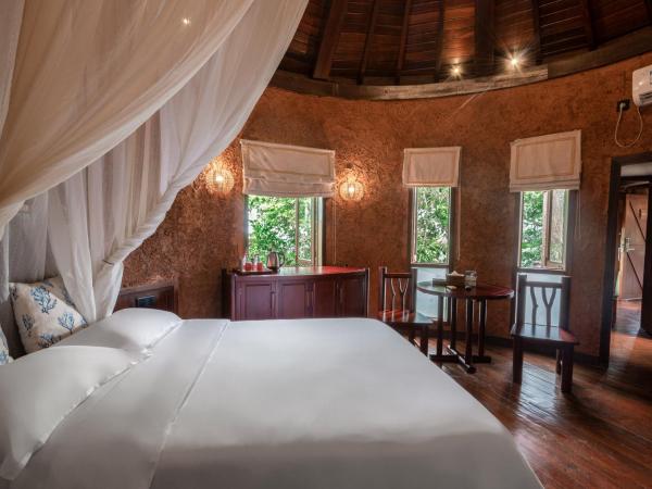 Yalong Bay Earthly Paradise Birds Nest Resort （Mountain Villas) : photo 3 de la chambre camping resort triple room villa