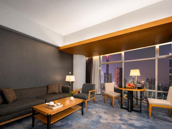 Jianguo Hotel Guangzhou : photo 4 de la chambre chambre deluxe affaires