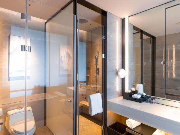 Wuhan Marriott Hotel Optics Valley : photo 5 de la chambre premier deluxe, guest room, 2 double, city view