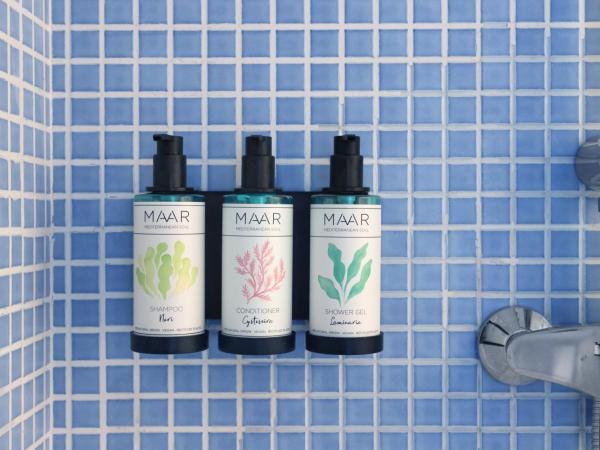 Hotel Anabel : photo 1 de la chambre chambre double ou lits jumeaux supérieure - vue sur piscine