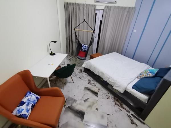 Ampang Hilir KL City Boutique Residence : photo 3 de la chambre chambre double deluxe avec balcon