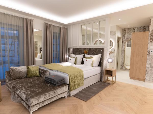 SCHLOSSRESIDENZ - Boutique Apartments & Hotel Suiten : photo 6 de la chambre grande chambre double 