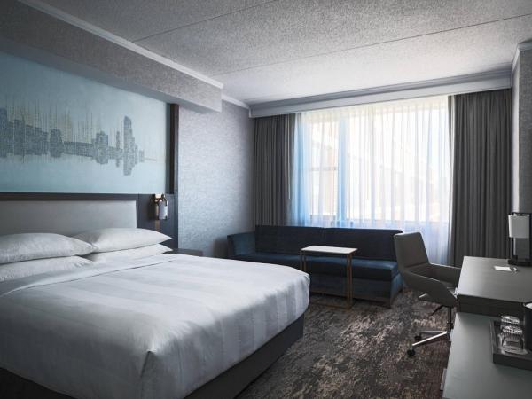 Courtyard by Marriott Chicago at Medical District-UIC : photo 3 de la chambre deluxe room with one king and one queen bed