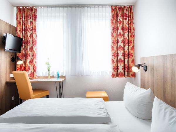 ACHAT Hotel Dresden Altstadt : photo 4 de la chambre chambre double affaires