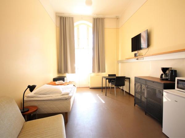 Forenom Hostel Röykkä : photo 2 de la chambre chambre simple