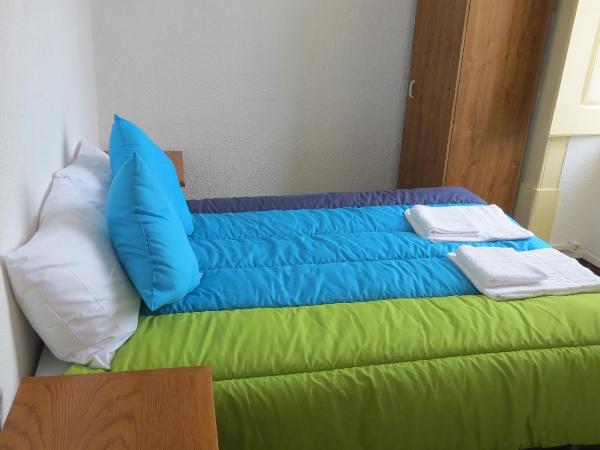 Alojamento Local Duarte's : photo 4 de la chambre chambre double avec salle de bains privative