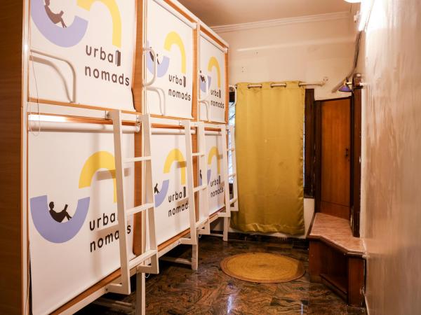 Urban Nomads Pods Parkview CoLive and CoWork : photo 3 de la chambre dortoir mixte de 6 lits