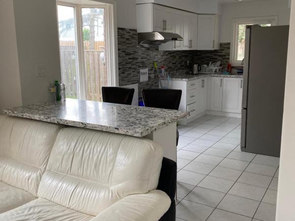 Homehouse : photo 4 de la chambre chambre double avec salle de bains commune