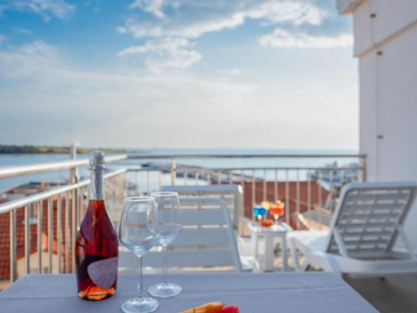 Bed&Breakfast Novalis : photo 6 de la chambre suite deluxe - vue sur mer