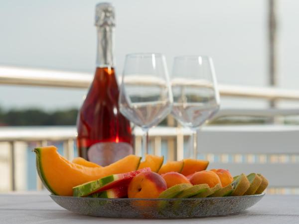 Bed&Breakfast Novalis : photo 2 de la chambre suite deluxe - vue sur mer