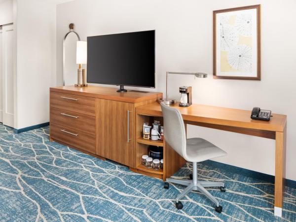 Hyatt Place Waikiki Beach : photo 10 de la chambre specialty queen room with two queen beds with sofa bed and ocean view