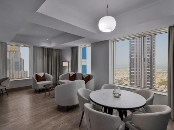 Residence Inn by Marriott Sheikh Zayed Road, Dubai : photo 6 de la chambre suite 2 chambres premium - vue sur ville