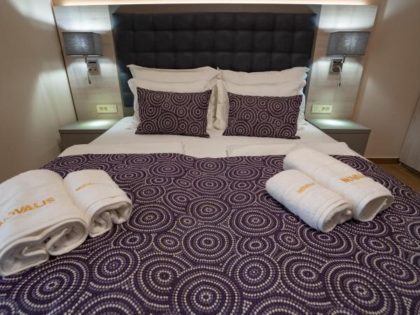 Bed&Breakfast Novalis : photo 8 de la chambre chambre lit king-size standard