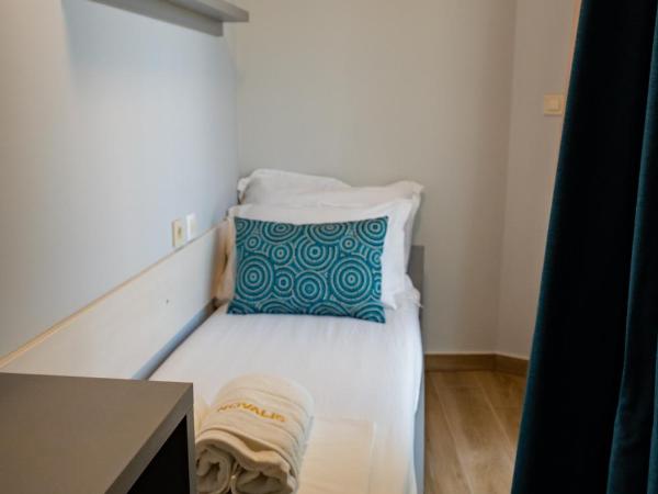 Bed&Breakfast Novalis : photo 1 de la chambre chambre familiale avec balcon