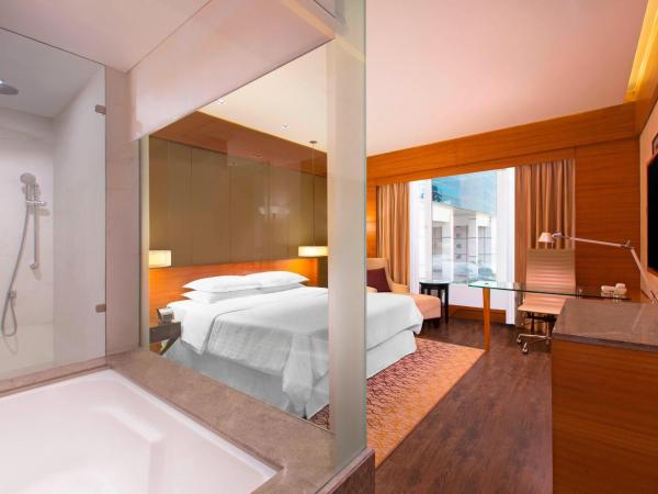 Sheraton Hyderabad Hotel : photo 1 de la chambre chambre lit king-size deluxe