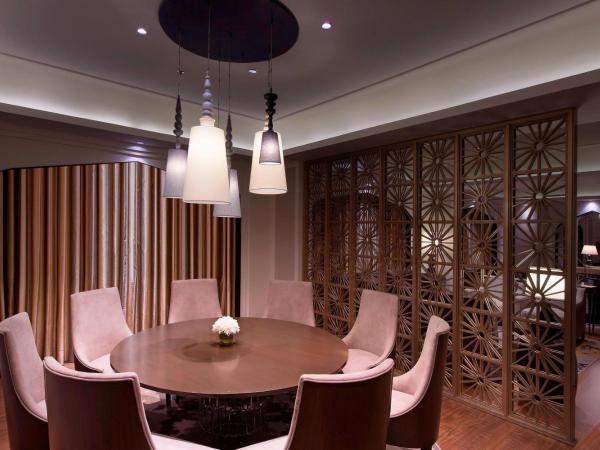 Sheraton Hyderabad Hotel : photo 1 de la chambre presidential suite, 1 king, bathrooms: 2