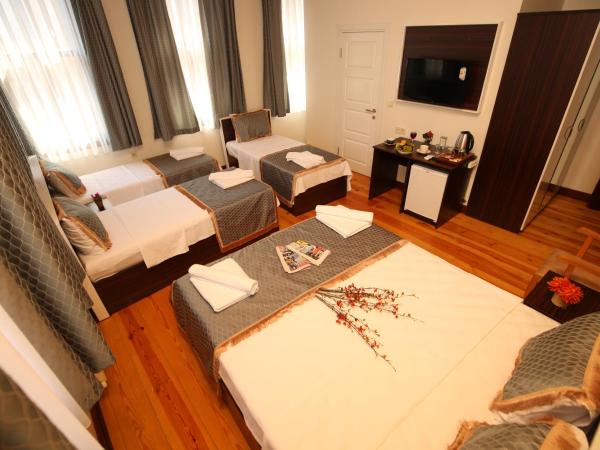 Grand almira hotel : photo 4 de la chambre chambre familiale