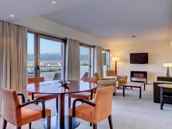 Sheraton Salta Hotel : photo 1 de la chambre terrace suite, executive suite, 1 king, mountain view