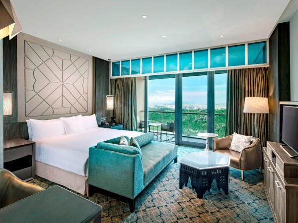 ITC Kohenur, a Luxury Collection Hotel, Hyderabad : photo 1 de la chambre chambre exécutive club exclusive avec balcon - vue sur ville