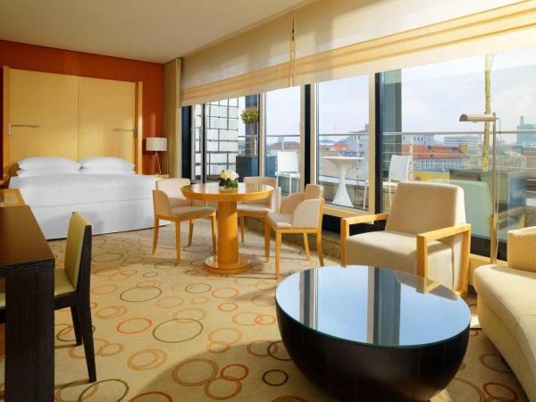 Sheraton Berlin Grand Hotel Esplanade : photo 2 de la chambre suite panorama - dernier Étage