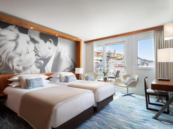 JW Marriott Cannes : photo 2 de la chambre chambre lits jumeaux deluxe - vue sur ville