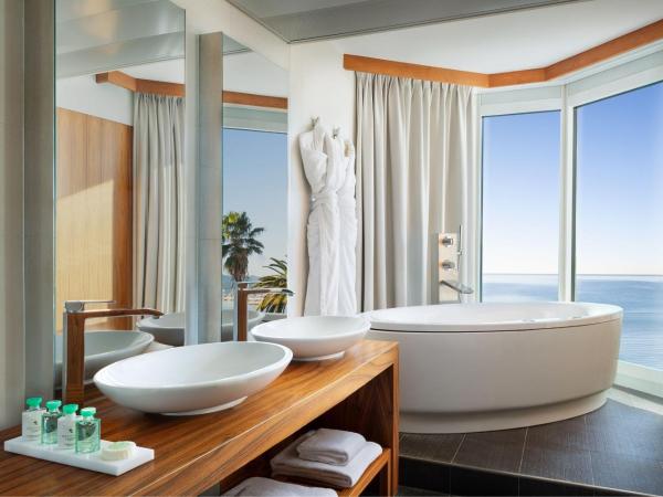 JW Marriott Cannes : photo 9 de la chambre suite deluxe - vue sur mer