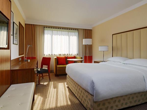 Sheraton Zagreb Hotel : photo 1 de la chambre chambre deluxe lit queen-size - non-fumeurs