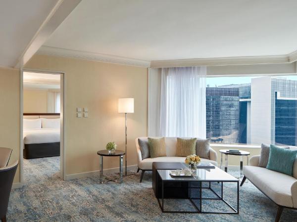 JW Marriott Hotel Hong Kong : photo 1 de la chambre suite exécutive 1 chambre jw - vue sur port et accès au salon exécutif