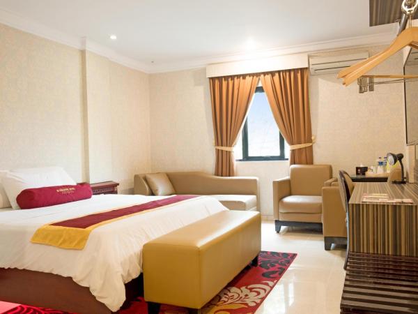 BI Executive Hotel : photo 3 de la chambre suite lit king-size