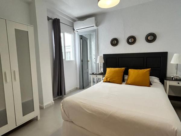 Hostal Berlin : photo 9 de la chambre chambre double ou lits jumeaux