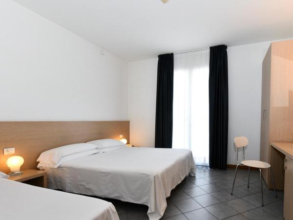 Hotel Eden : photo 1 de la chambre chambre triple