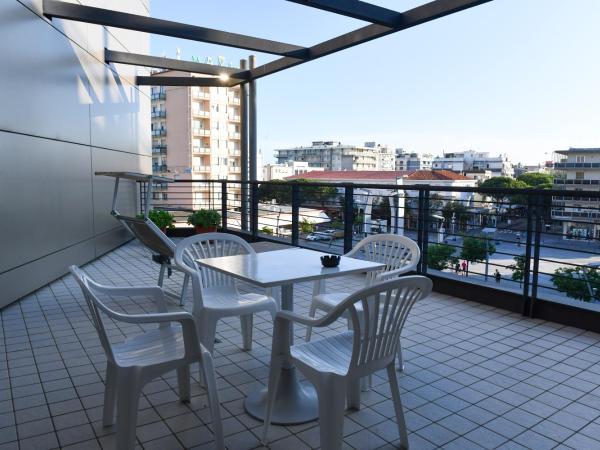Hotel Eden : photo 10 de la chambre appartement 1 chambre avec terrasse, accès à la plage et parking