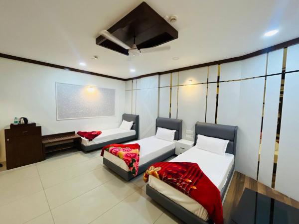 Hotel Majestic : photo 6 de la chambre chambre triple exécutive