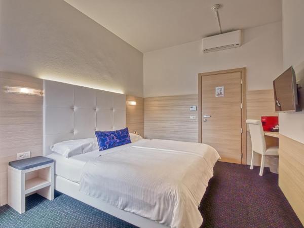 @ Home Hotel Locarno : photo 3 de la chambre chambre double – vue sur lac