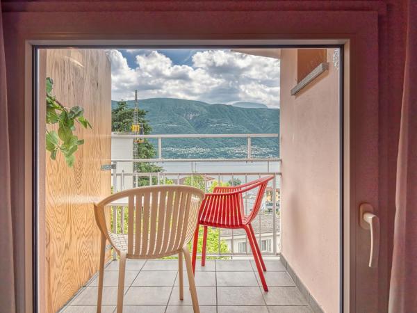 @ Home Hotel Locarno : photo 6 de la chambre chambre triple - vue sur lac