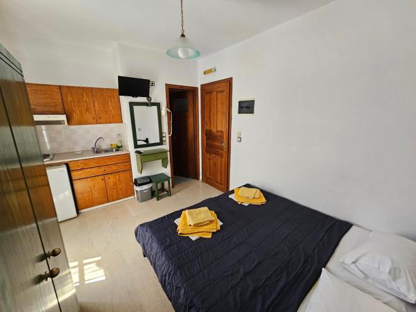 Sunlight Naxos : photo 6 de la chambre petite chambre lits jumeaux