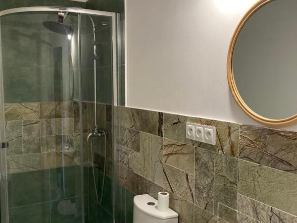Villa Italiana pokoje z prywatnymi łazienkami & Odnowa Biologiczna : photo 2 de la chambre chambre lits jumeaux avec salle de bains privative