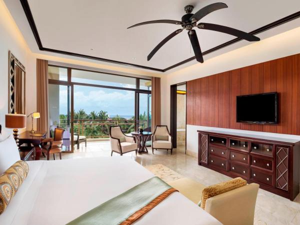 The St. Regis Sanya Yalong Bay Resort : photo 5 de la chambre chambre de luxe océan avec lit king-size et balcon - vue sur océan