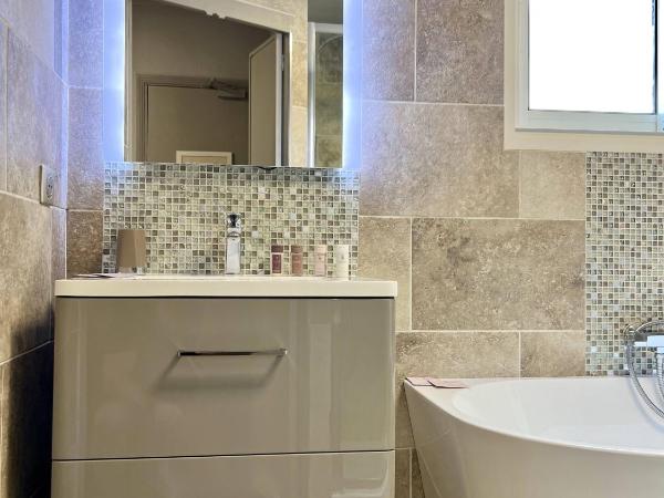 Hotel La Calanque : photo 5 de la chambre chambre double deluxe avec balcon - vue sur mer