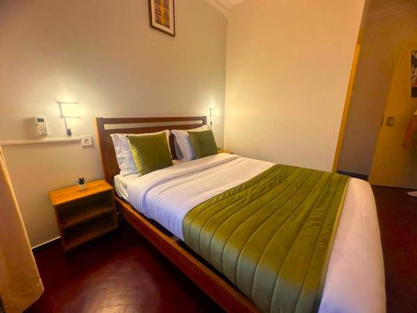 LISABONNA GUEST HOUSE : photo 4 de la chambre chambre double avec salle de bains privative