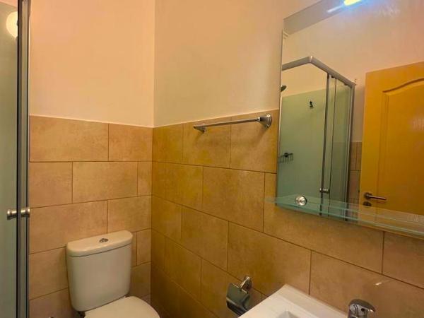 LISABONNA GUEST HOUSE : photo 4 de la chambre chambre double avec salle de bains privative