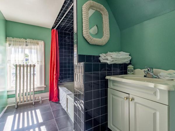 Chestnut Inn : photo 9 de la chambre chambre double deluxe (2 adultes + 1 enfant)