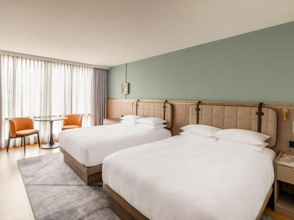 Zurich Marriott Hotel : photo 1 de la chambre chambre double supérieure avec 2 lits doubles - aile nord