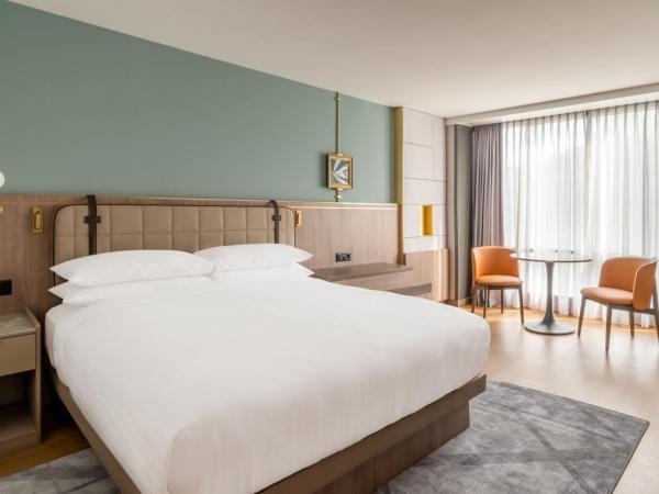 Zurich Marriott Hotel : photo 3 de la chambre chambre lit king-size supérieure - aile nord