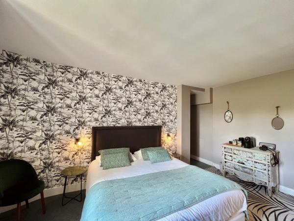 Hôtel des Basses Pyrénées - Bayonne : photo 8 de la chambre chambre double ou lits jumeaux prestige