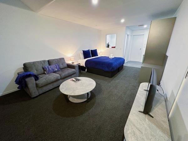 Brylin Motel : photo 2 de la chambre studio avec baignoire spa