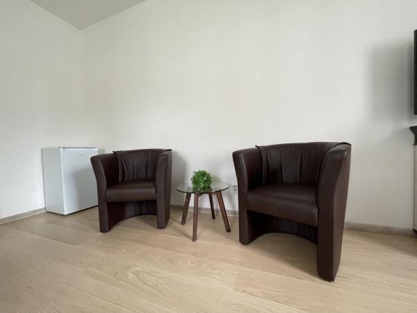 Villa Anzio : photo 10 de la chambre chambre familiale avec salle de bains privative