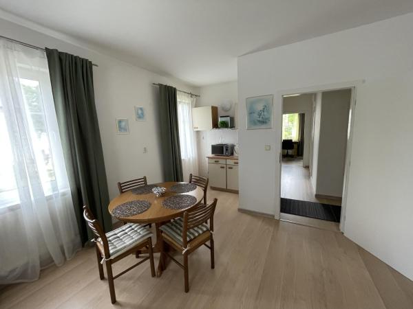 Villa Anzio : photo 8 de la chambre chambre familiale avec salle de bains privative