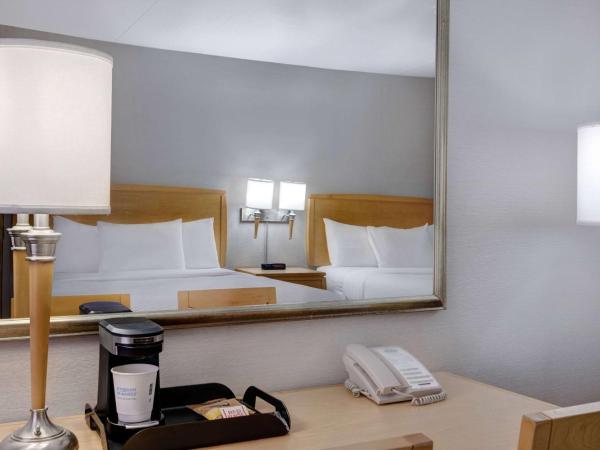 Days Inn by Wyndham Niagara Falls Near The Falls : photo 5 de la chambre chambre 2 lits queen-size - non-fumeurs