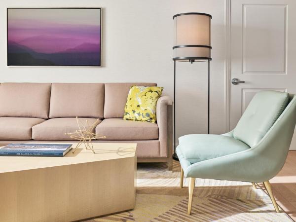 Hotel Clio, a Luxury Collection Hotel, Denver Cherry Creek : photo 1 de la chambre suite 1 chambre lit king-size avec canapé-lit